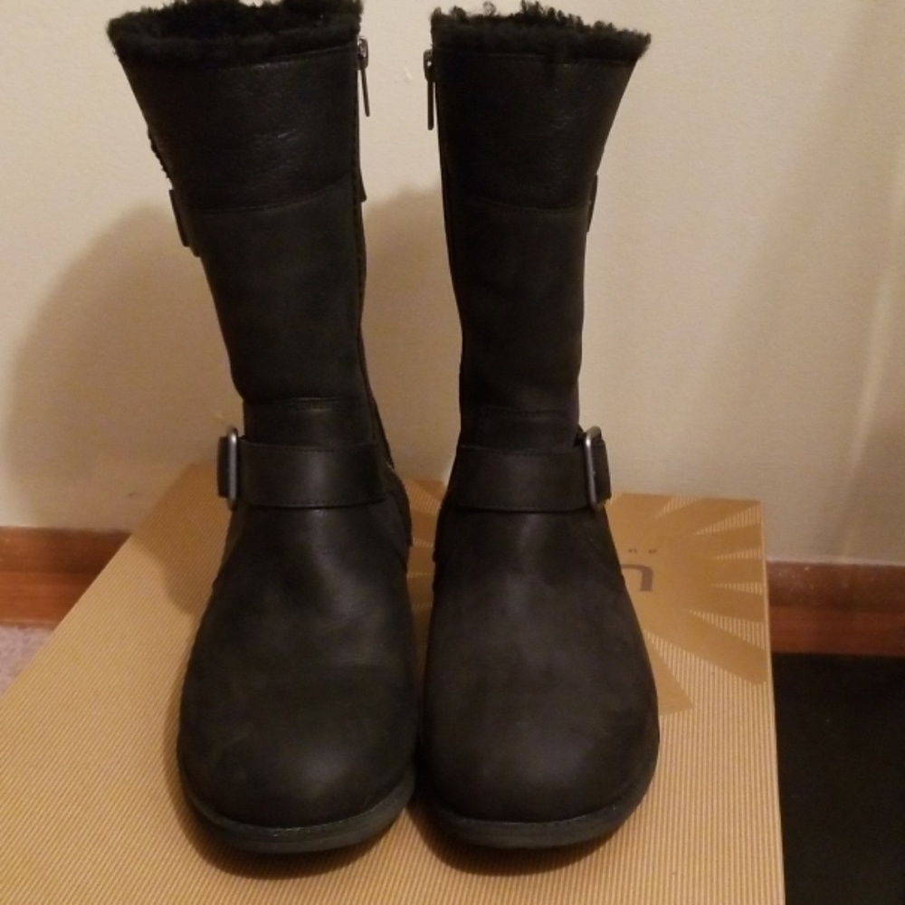 UGG- Oregon